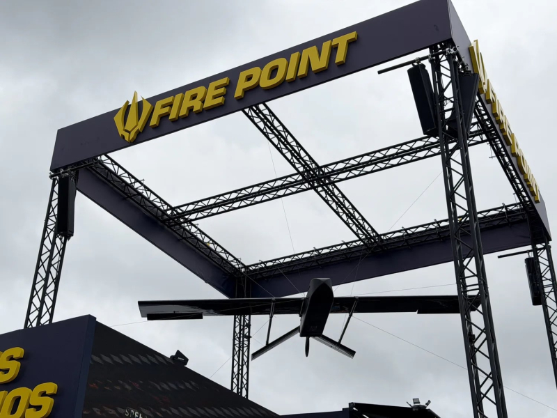 Участники выставки у стенда Fire Point