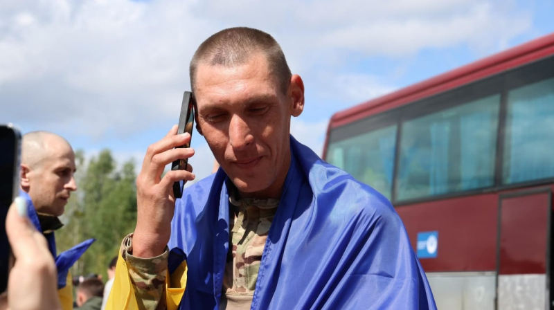 103 украинских защитника вернулись домой
