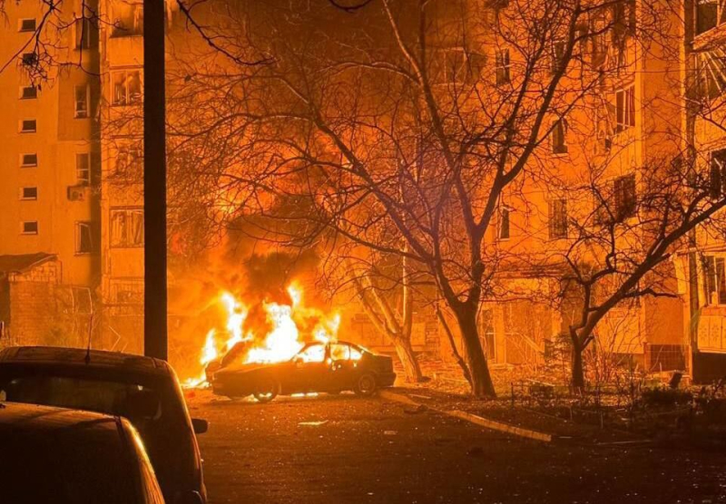 Армия РФ нанесла "Бандеролями" удар по Одессе – в Сети показали попадание в многоэтажку