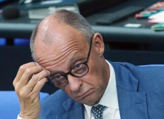 Канцлер Германии Мерц отменил визит в США из-за кризиса в партии