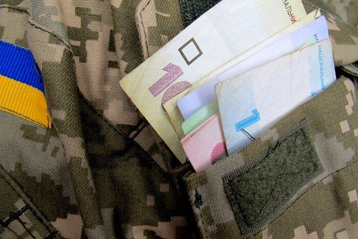 Украина на грани кризиса: бюджет на оборону исчерпан, зарплаты военным под угрозой