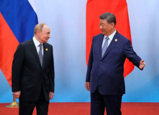 FT раскрыли объемы скрытого трафика: Китай утроил закупки российского золота через Гонконг