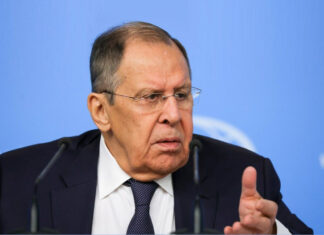 Камеры зафиксировали сбой протокола: раскрыли подробности конфуза Лаврова с кремлевским журналистом на встрече с Моди