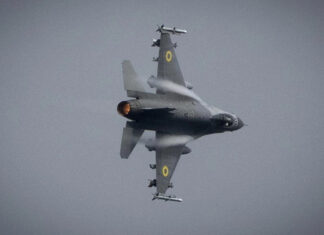Пилоты украинских F-16 раскрыли проблему с ракетами: самолет превращается в «бесполезный инструмент»
