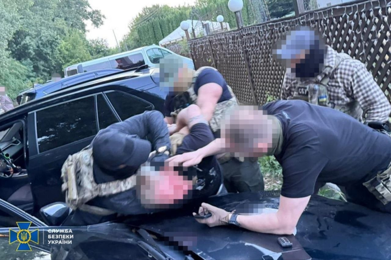 Политик и экс-чиновник ГСЧС готовили теракты и нападения — подробности от СБУ