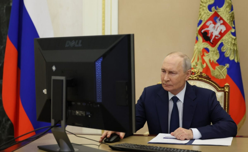 Путин, оказавшись в безвыходном положении, решил пойти на эскалацию войны – The Telegraph