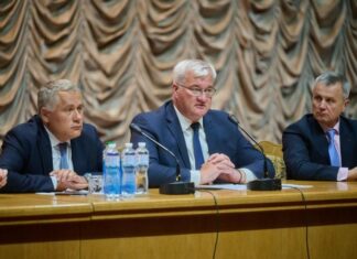 Удар беспилотников по центру Киева: глава МИД раскрыл последствия атаки на правительственный квартал и объекты ЮНЕСКО
