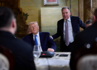 В Вашингтоне раскрыли сценарий переговоров: Трамп готовит звонки Путину и Зеленскому после закрытых встреч в Москве и Киеве
