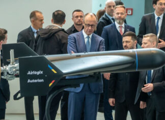 Автономия против РЭБ: в Германии развернули серийное производство 5 000 дальнобойных ИИ-дронов для Украины