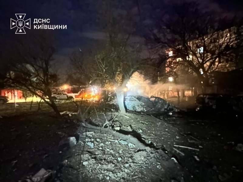 В Киеве и области выросло количество погибших мирных граждан, разрушены дома, бушевали пожары