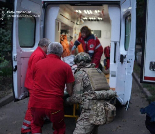 Удары по Запорожью: Россия применила управляемые авиабомбы, десятки жертв и пропавших без вести