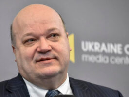 Дипломат Чалый: Украина может наносить удары по Беларуси и уничтожить НПЗ, но не делает этого