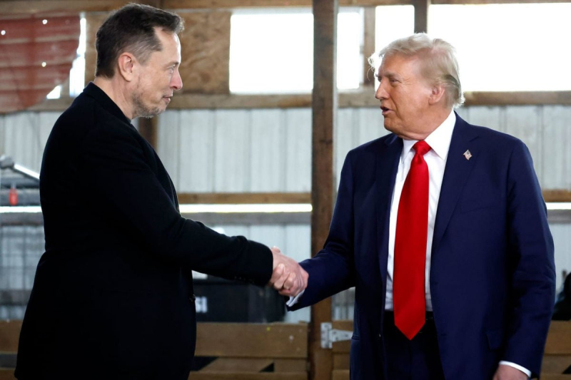 Илон Маск лично предложил Трампу замедлить Украине Starlink — The Telegraph