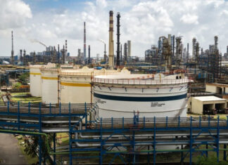 Индия отворачивается от российской нефти: как скачок цен и ближневосточные поставки обрушили импорт до пятилетнего минимума