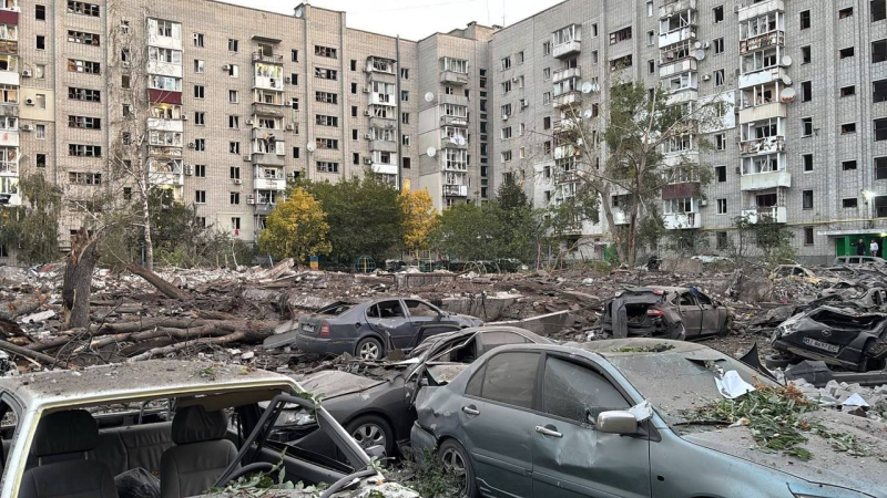 Много жертв и разрушений в семи областях, в Прилуках под завалами ищут выживших - последствия террора РФ