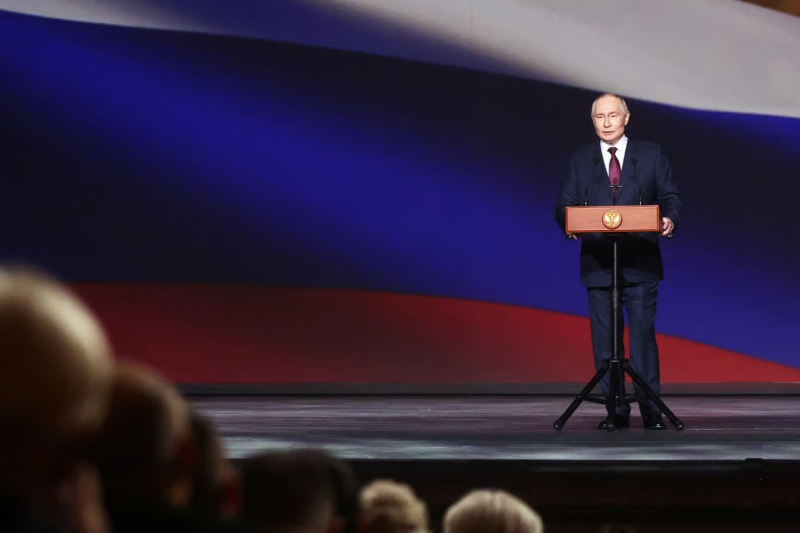 Путин снова нарушает Конституцию: послание Федеральному собранию отменено