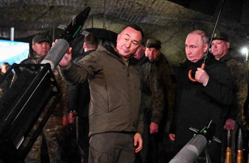 Путин возле Казахстана провел военные учения по созданию "зоны безопасности на сопредельной территории"