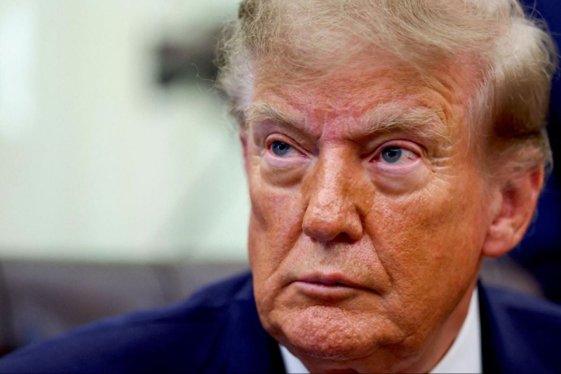 В Киеве пытаются создать альтернативу Зеленскому, ориентированную на Трампа, – источник