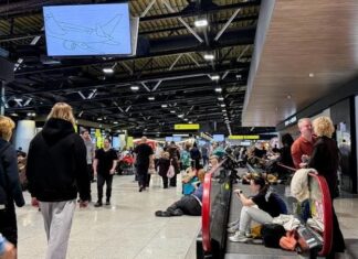 Москва парализована: Аэропорты Внуково, Домодедово и Шереметьево закрыты на фоне атаки беспилотников, задержки до 10 часов