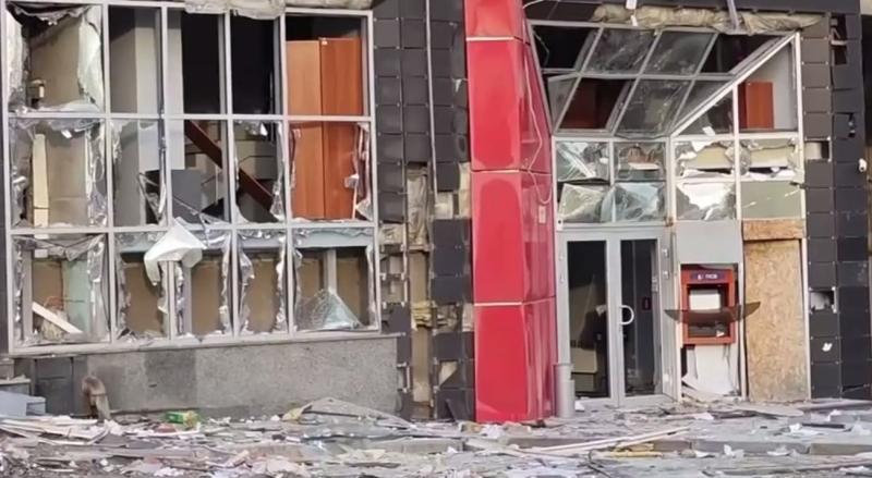 Повреждения в Донецке после атаки