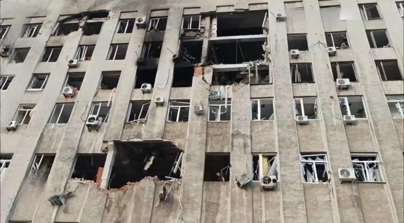 Последствия атаки дронов в Донецке
