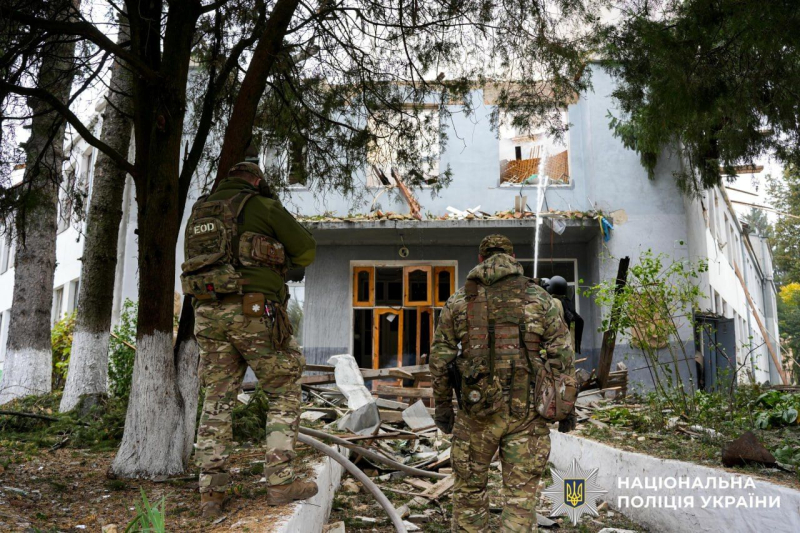 В Ровно после атаки РФ сильно повреждено здание учебного заведения, количество пострадавших возросло