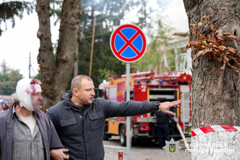 В Ровно после атаки РФ сильно повреждено здание учебного заведения, количество пострадавших возросло