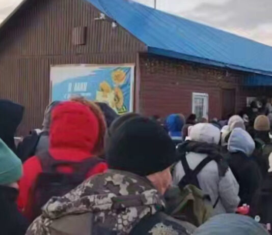 Сибирский поселок Тура: Логистический коллапс и дефицит продуктов в ожидании зимних дорог