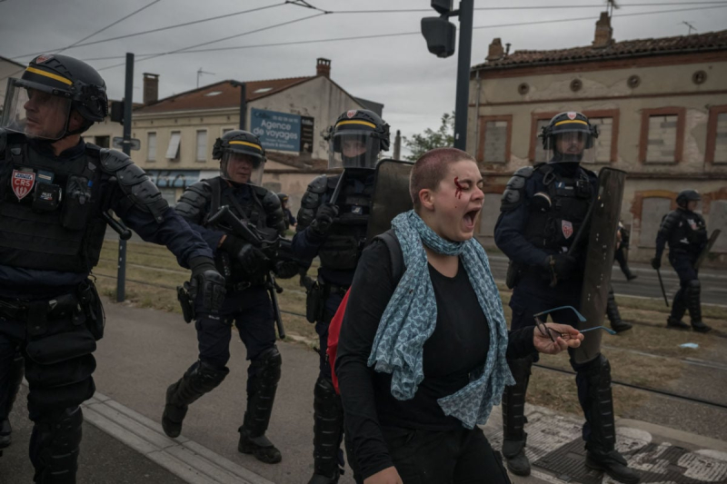 Протесты старшеклассников во Франции