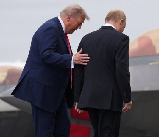 Z-пропаганда в ярости: Российский идеолог разгромил Трампа за топливную сделку с Кремлём