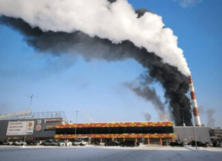 Украинские дроны пробили оборону РФ: НПЗ «ЛУКОЙЛ-Ухтанефтепереработка» загорелся за 1700 км от границы