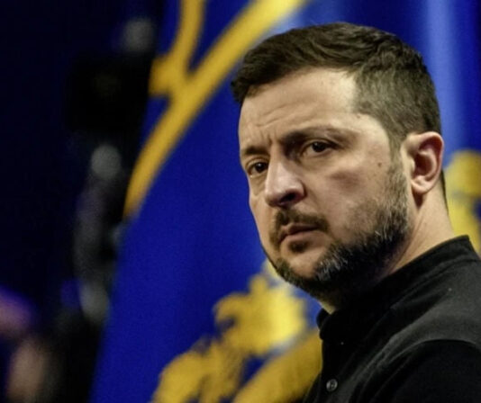 Украина бьет по IT и логистике: Зеленский санкционировал ‘теневой флот’ и разработчиков российского ‘Рассвета’